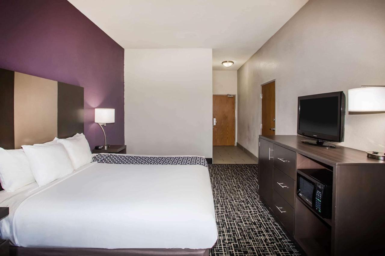 La Quinta Inn & Suits By Wyndham Pontoon Beach Il Esterno foto